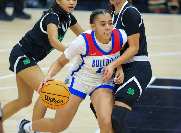 St. Mary's defense played tough against Cal-bound post Kamryn Mufua.